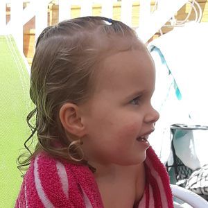 Meet your Posher, Myra